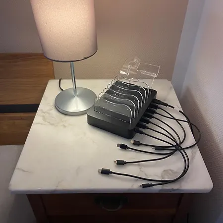 Moderne Umgeben Von Weinbergen אפינגן